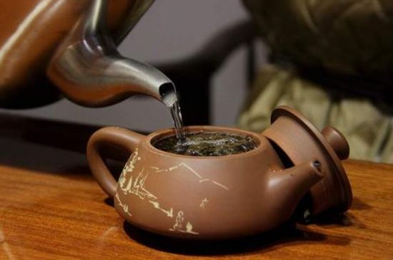 各類(lèi)茶的注水方式，不同的茶泡茶時(shí)怎么注水