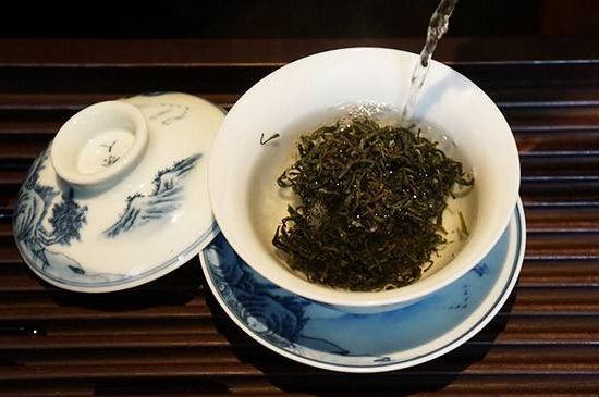 各類(lèi)茶的注水方式，不同的茶泡茶時(shí)怎么注水