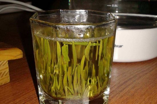 冷泡茶用什么茶葉最好，什么樣的茶適合冷泡？