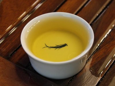 如何通過(guò)茶湯辨別好茶，a