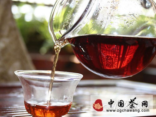 3、普洱茶：被氧化后，茶多酚易吸收