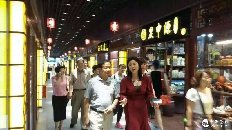 &ldquo;會(huì)展玉茶城&rdquo;開業(yè)了！