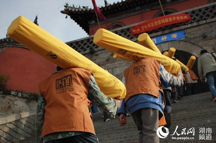 跨越1600公里，湖南安化黑茶抵達(dá)泰山