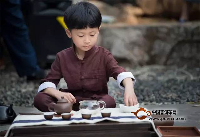 【普洱茶話(huà)·原創(chuàng  )】喝普洱茶，父母或許是最好的老師