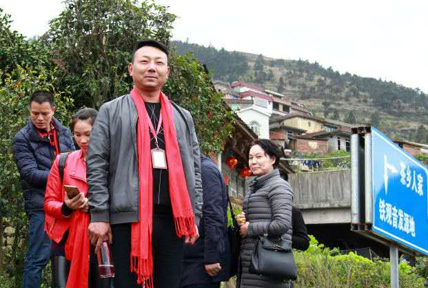 醉品樸茶全面升級醉品茶集顛覆傳統茶葉門(mén)店，數十位合伙人攜手醉品再開(kāi)分店