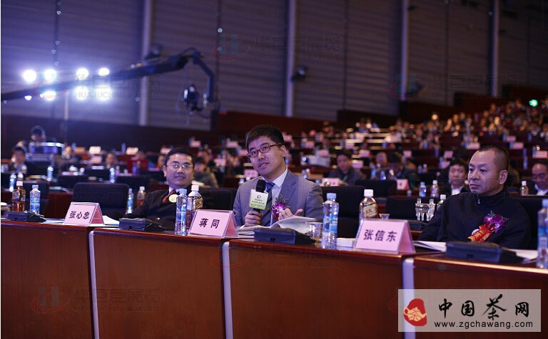 歷史資料圖：茶界領袖高峰論壇現場嘉賓發(fā)言